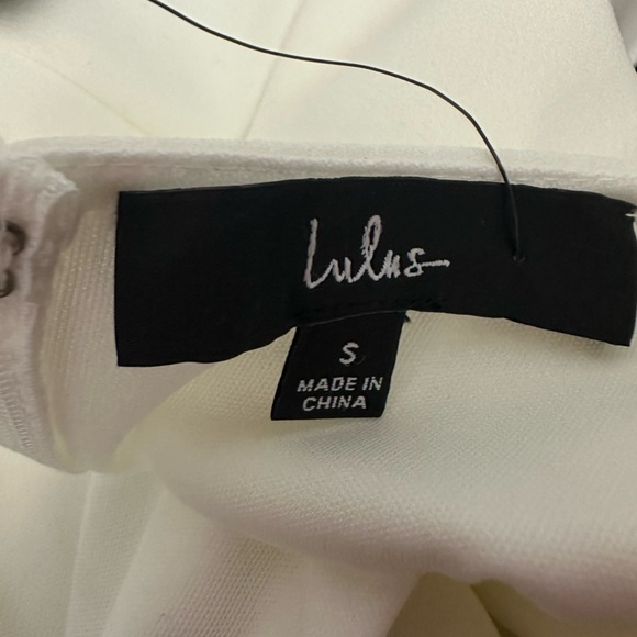 Lulus Feel Your Love White Ruffled Wide Leg Jumpsuit Size Small Bridal NWT - Picture 5 of 6